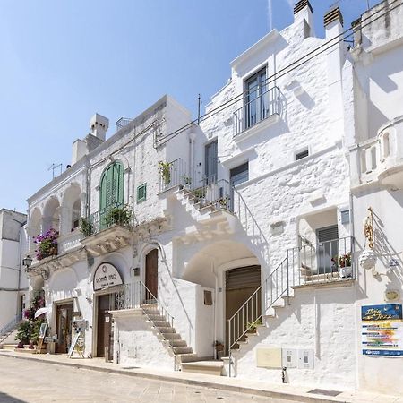 Suite La Scala Del Borgo Cisternino Kültér fotó