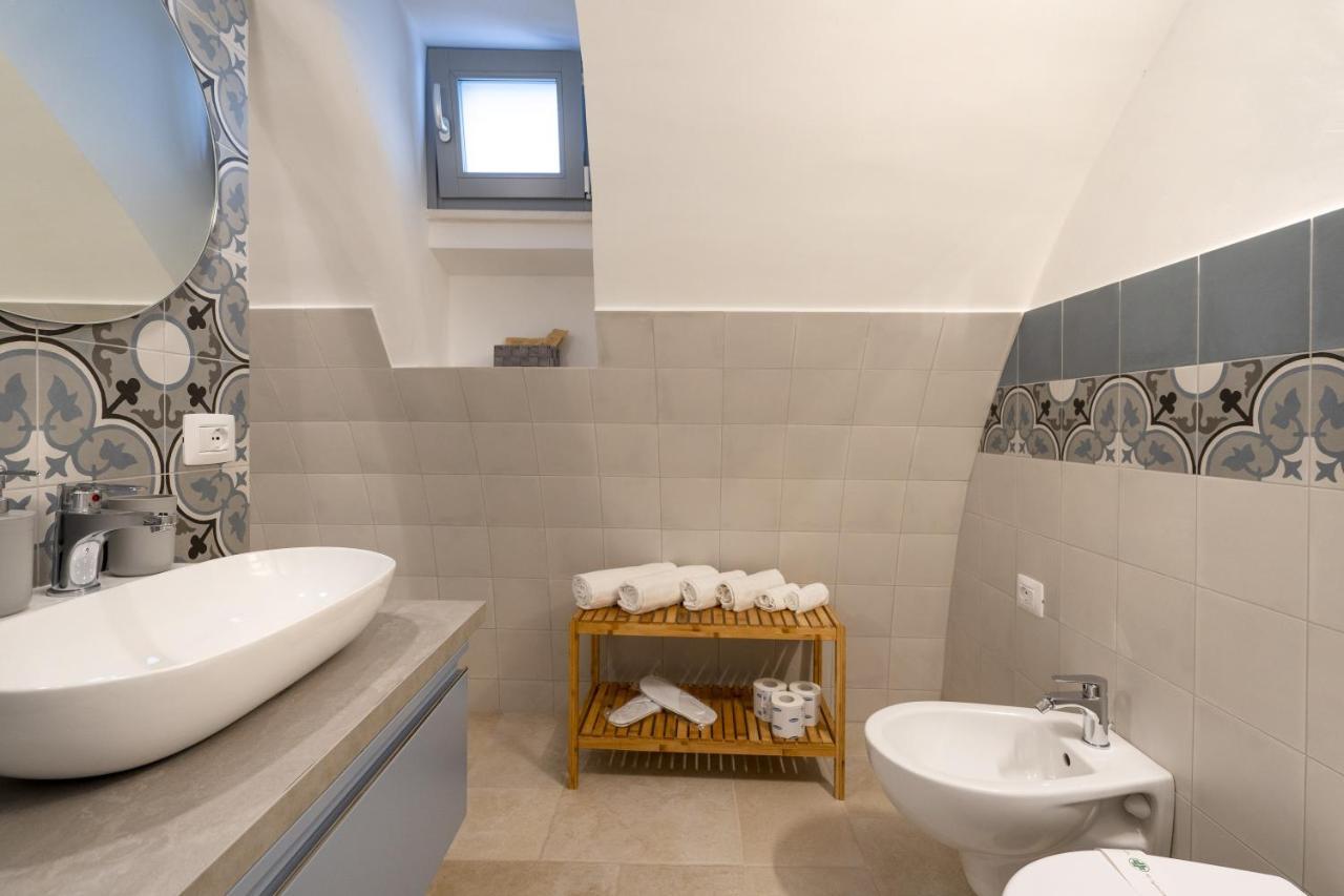 Suite La Scala Del Borgo Cisternino Kültér fotó