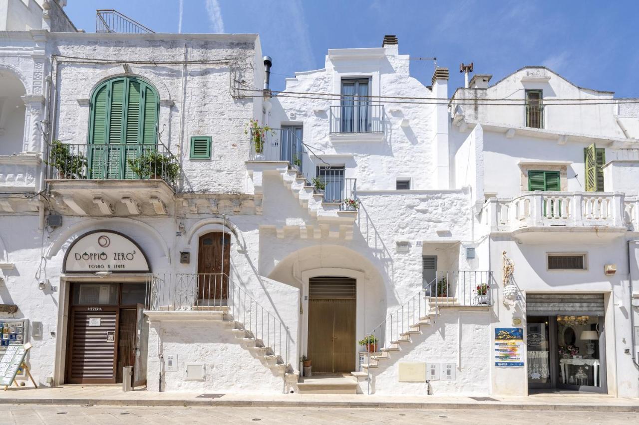Suite La Scala Del Borgo Cisternino Kültér fotó